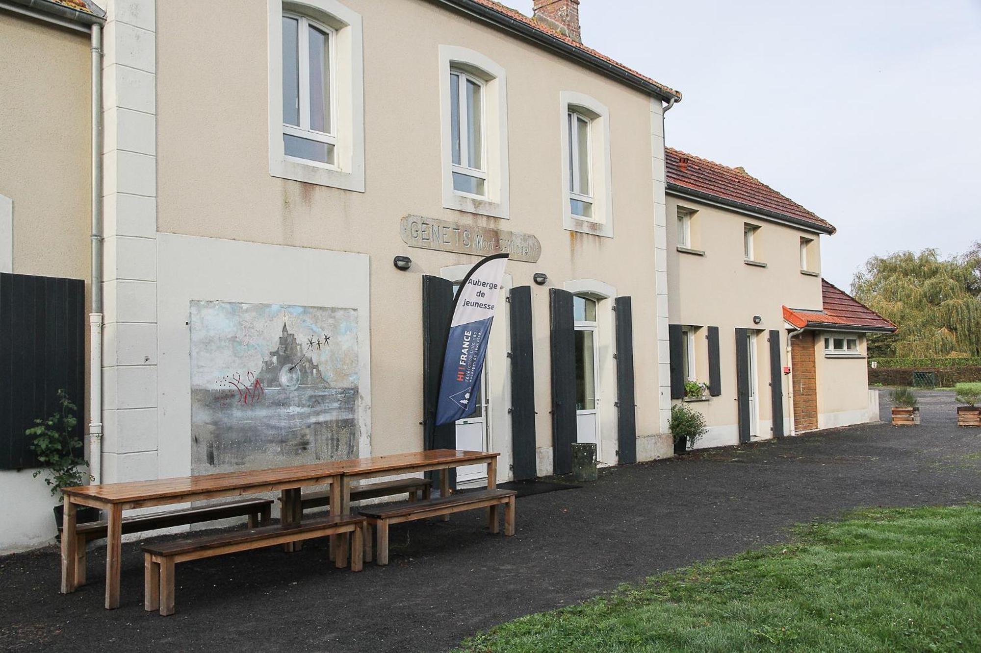 Auberge De Jeunesse Hi Genets Exterior photo